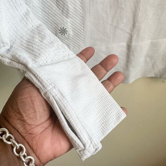 Athleta Women’s Powerdown Primaloft Pullover Top M - Picture 4 of 6